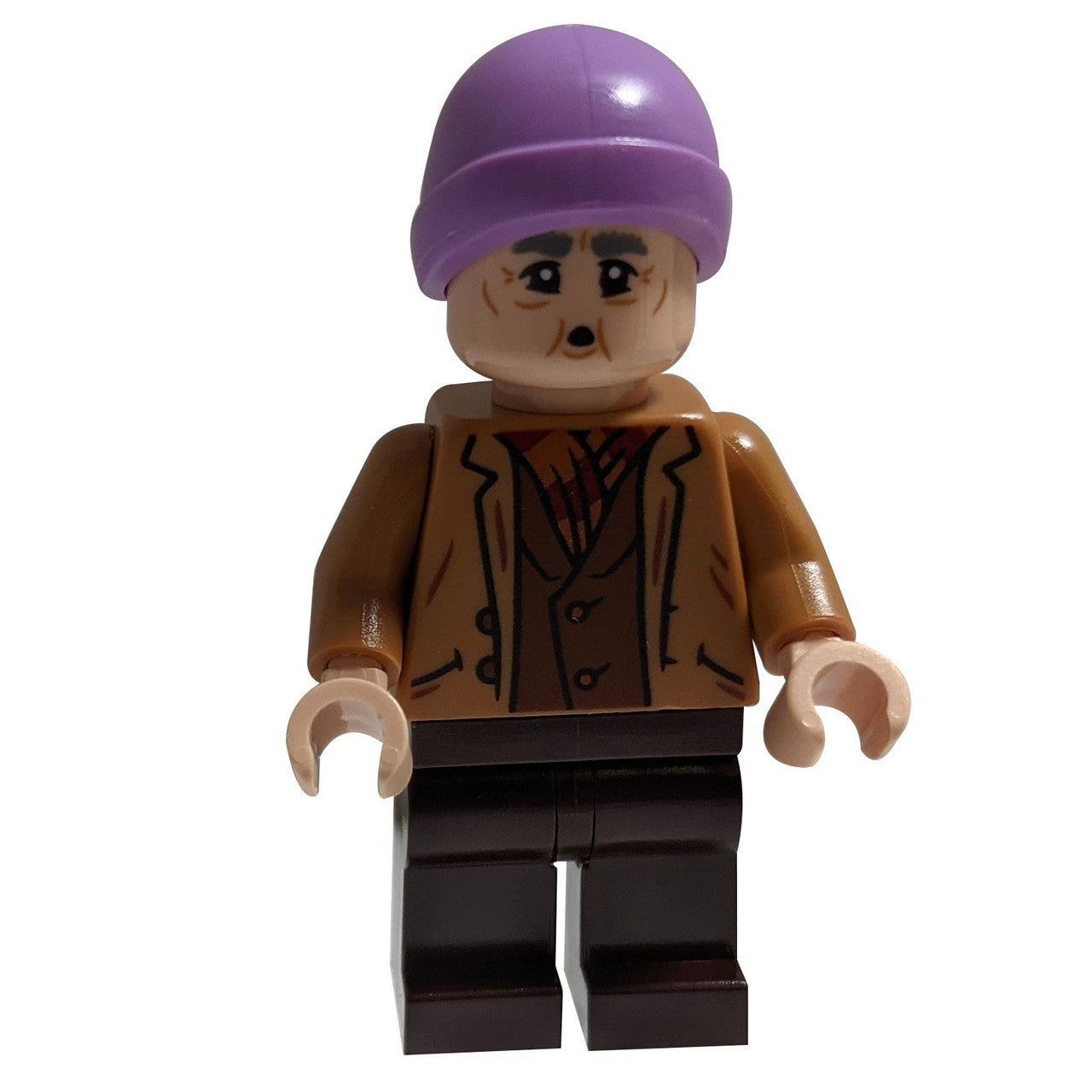  LEGO Harry Potter Mr. Flume minifigure shown from the front. He is wearing a brown jacket, a purple beanie hat, and has a gentle, aged expression.