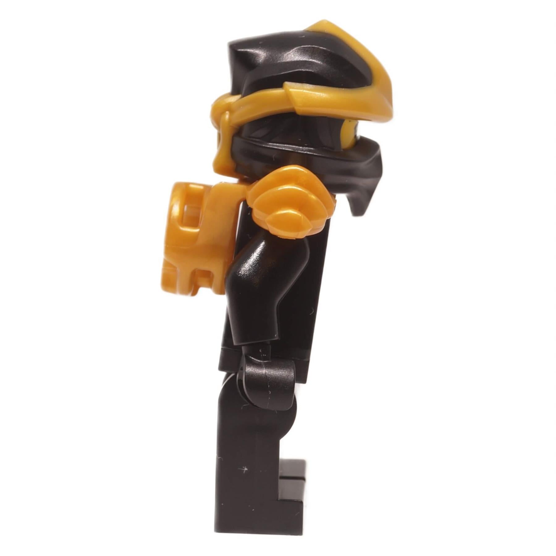 Cole ZX minifigure njo1004 right side view showing gold shoulder armor, helmet details, and black leg
