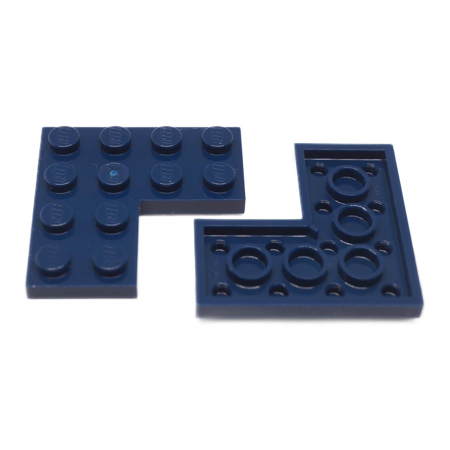 LEGO® plate 4 x 4 corner 2639 in dark blue, used for angled bases and modular builds
