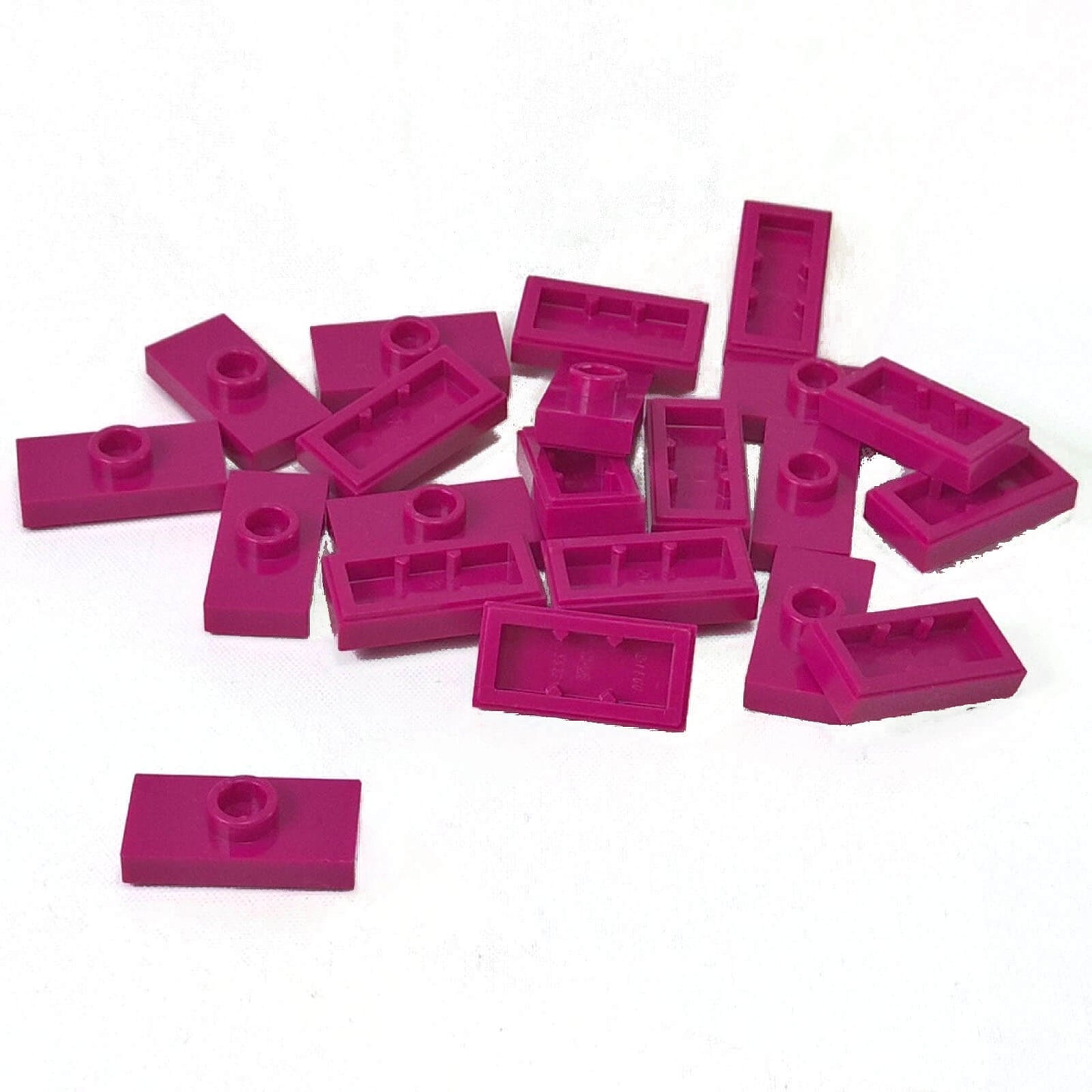 LEGO® Plate Modified 1 x 2 with 1 Stud 15573 magenta