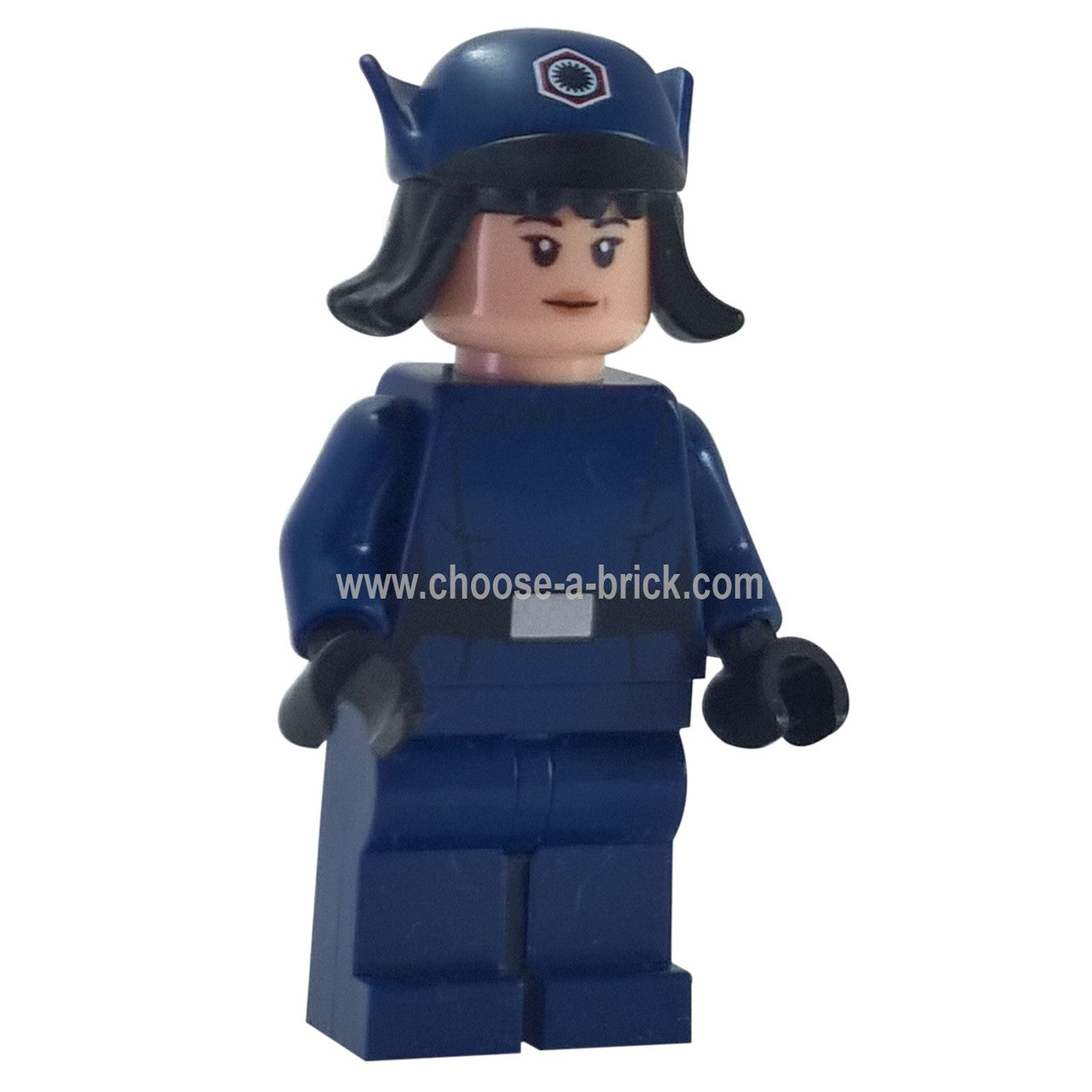 Vista frontal de la LEGO® minifigura de Star Wars de Rose Tico vistiendo un uniforme y gorra de oficial de la Primera Orden en azul oscuro, con una expresión enojada y decidida.