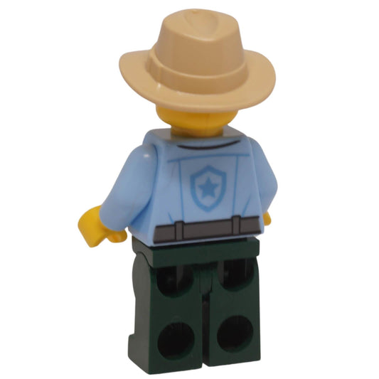 LEGO Sequoia Tree Trail Ranger Minifigure bdp287 with ranger uniform and tan fedora back view