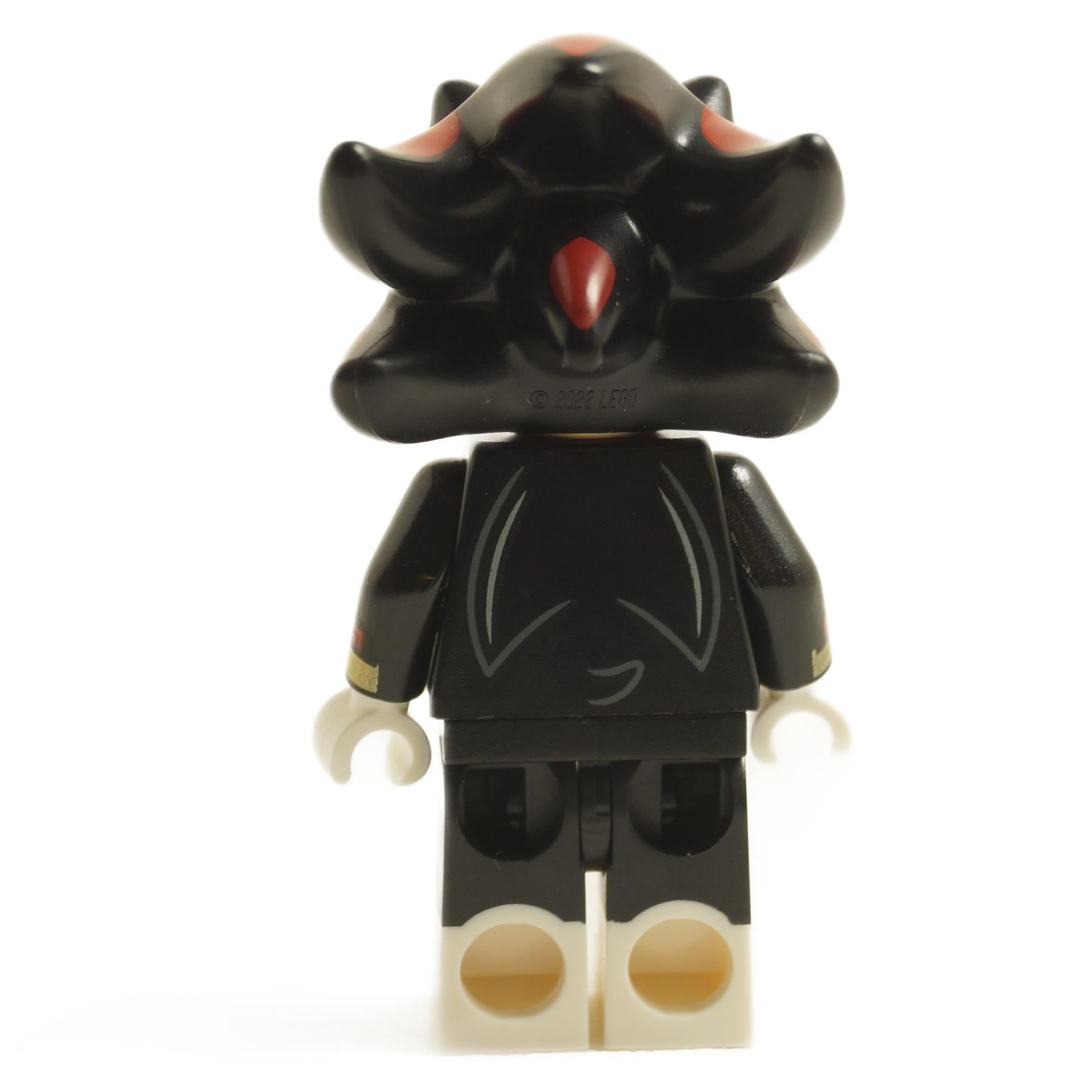 Back view of LEGO Shadow the Hedgehog minifigure son012 showing black and red quills