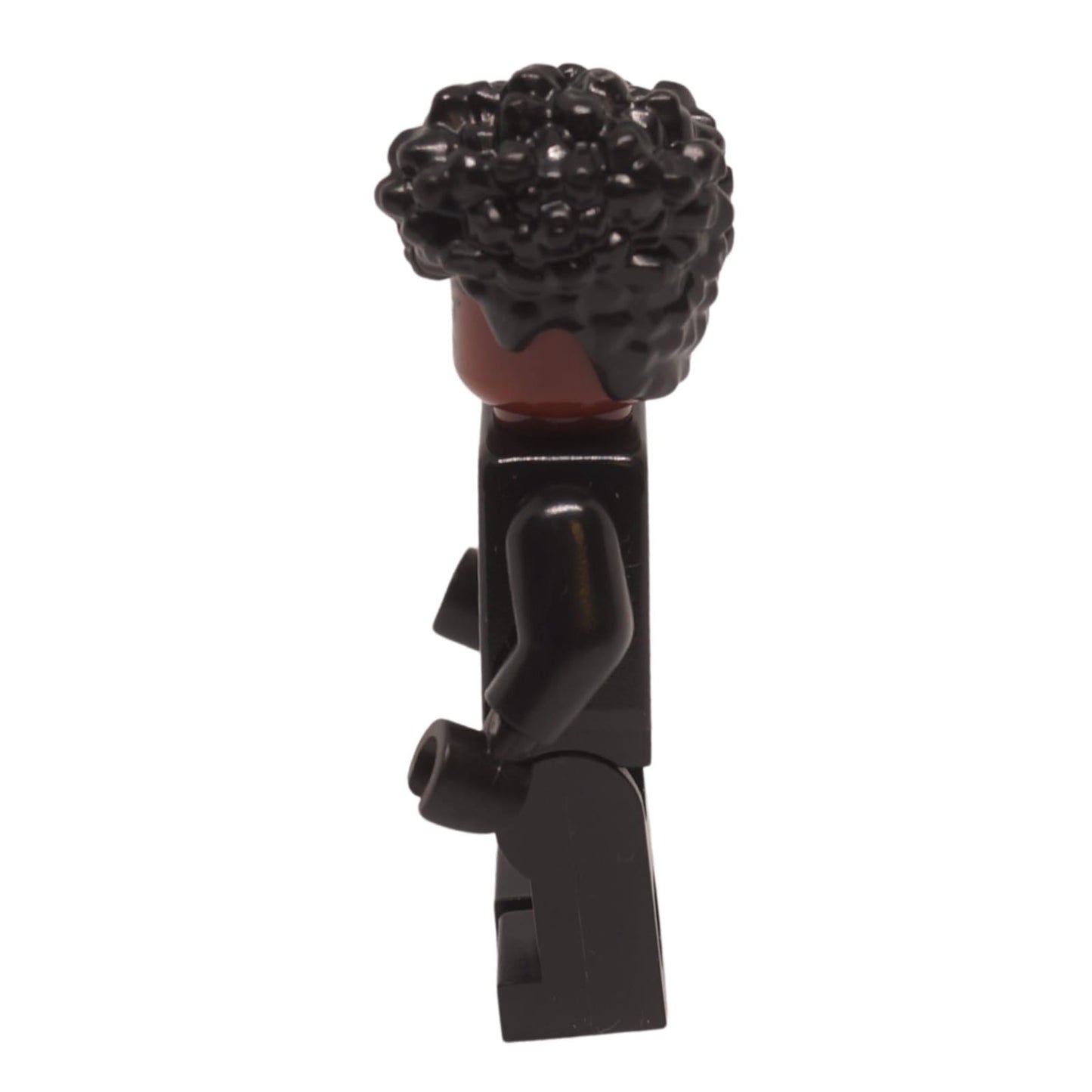 Shuri minifigure side view with curly black hair and black suit
