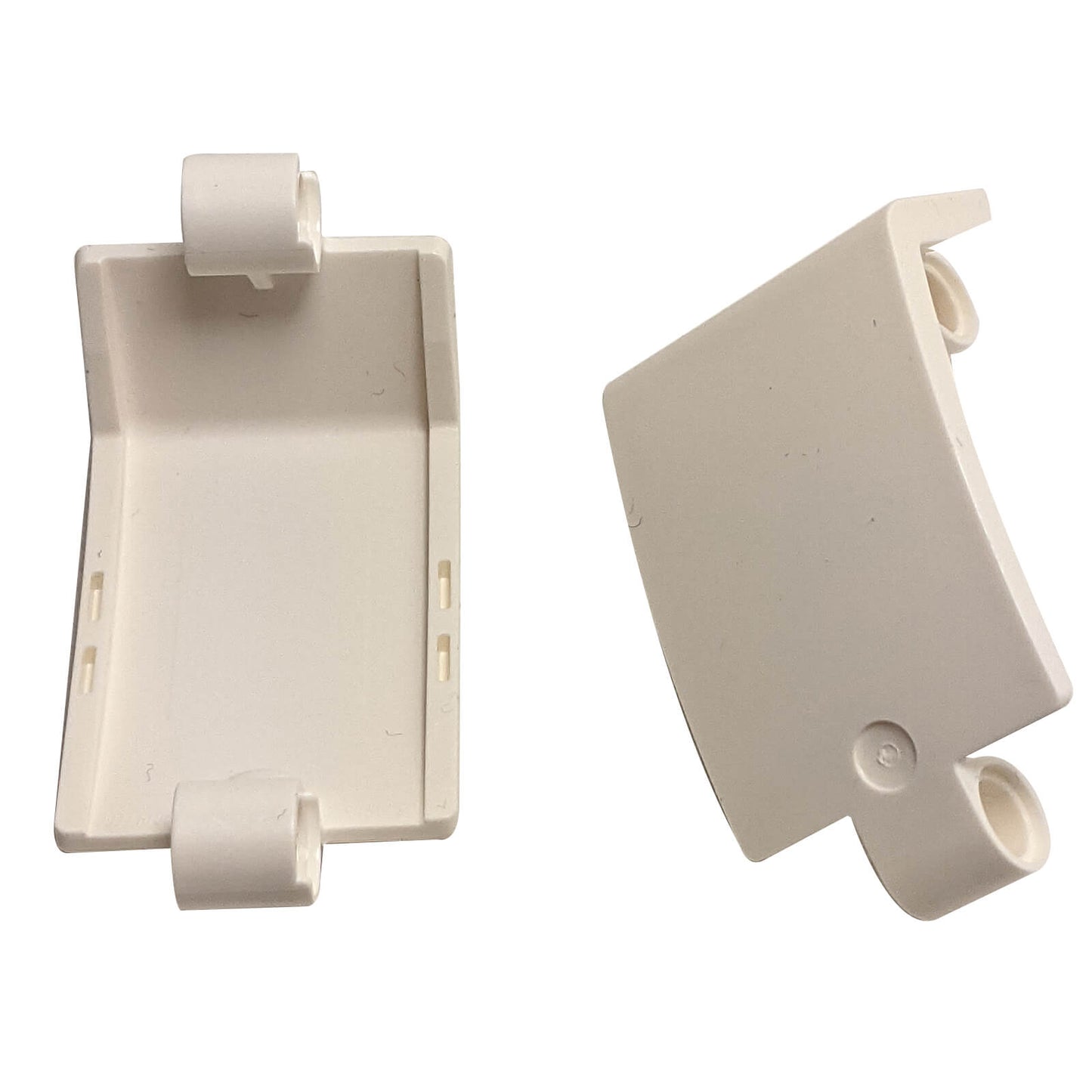 LEGO® Technic curved panel 3 x 5 x 3 in white, used for bodywork and aerodynamic builds

