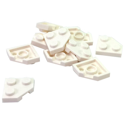 Wedge Plate 2 x 2 Cut Corner in white LEGO® piece, part 26601, angled corner plate for building detail