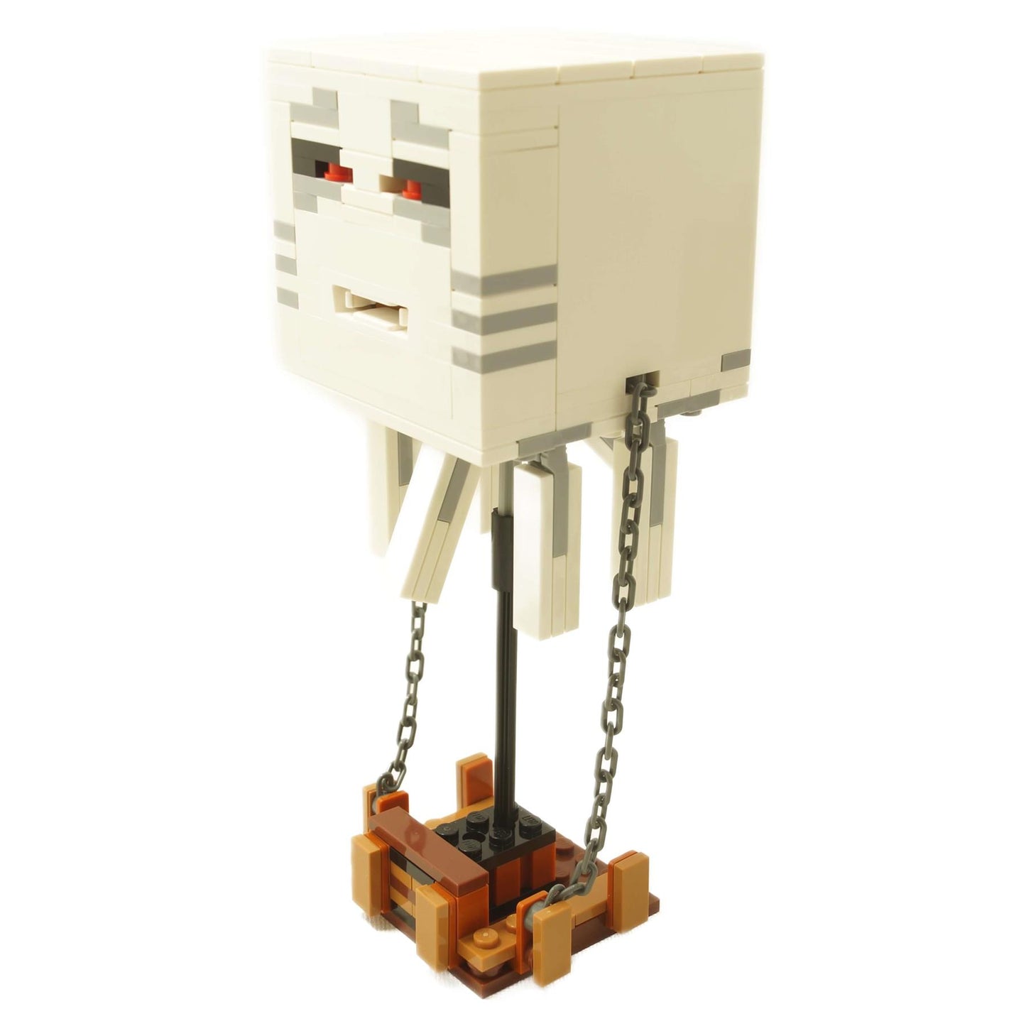LEGO® Minecraft Ataque Ghast de la película Minecraft con lanzador de bolas de fuego y soporte de exhibición temático del Nether.