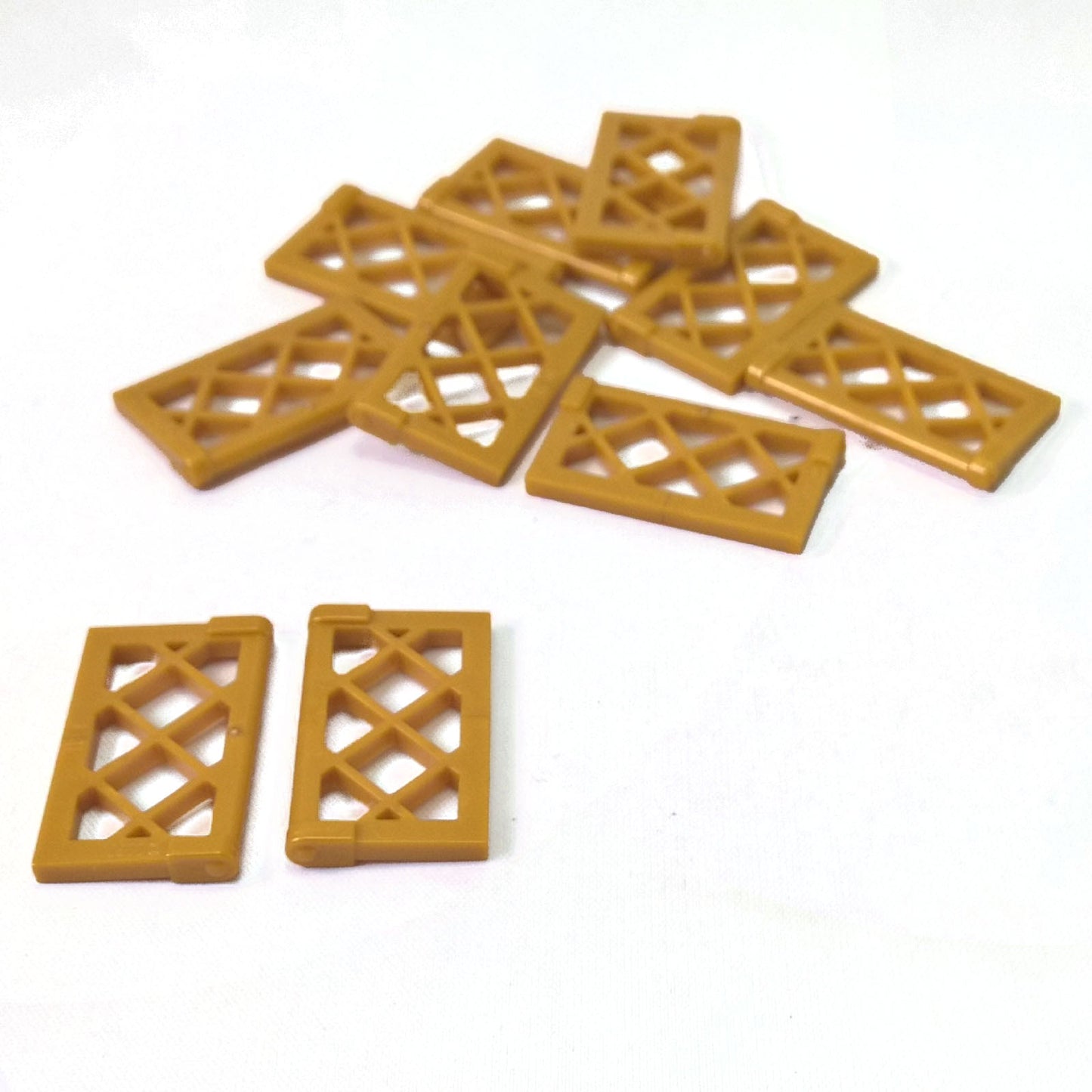 Pearl gold Window Pane 1 x 2 x 3 with lattice grid pattern and thick side tabs, part 60607