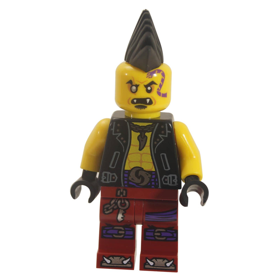 Galben Minifigura de villain Ninjago cu mohawk negru, imprimeu pe vestă din piele și picioare roșii

